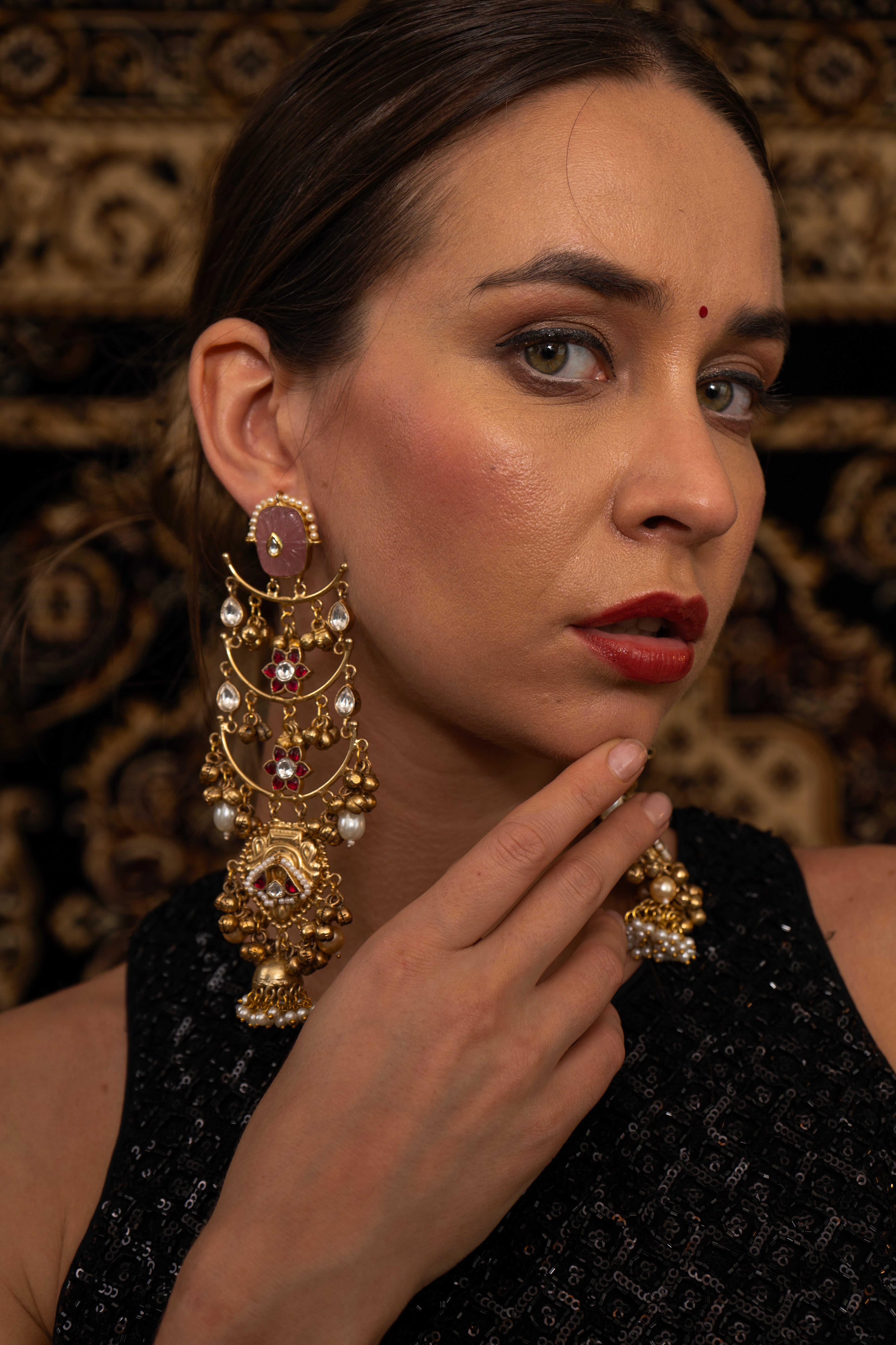 KHOOBSURAT JADAU EARING